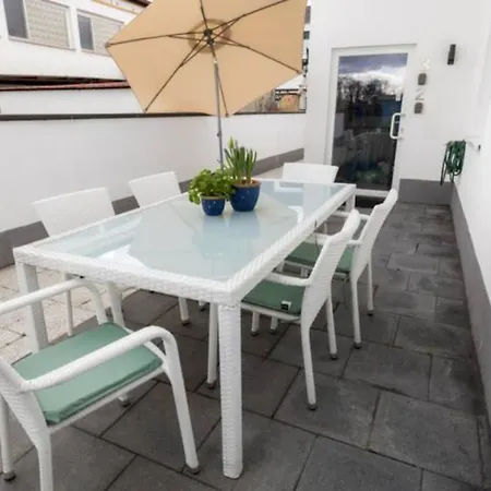 Ferienwohnung Nr2 Im Gemutlichen Gasthaus Benedikt Apartman Friedrichshafen